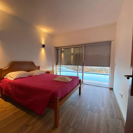 Villa Gondoriz-house